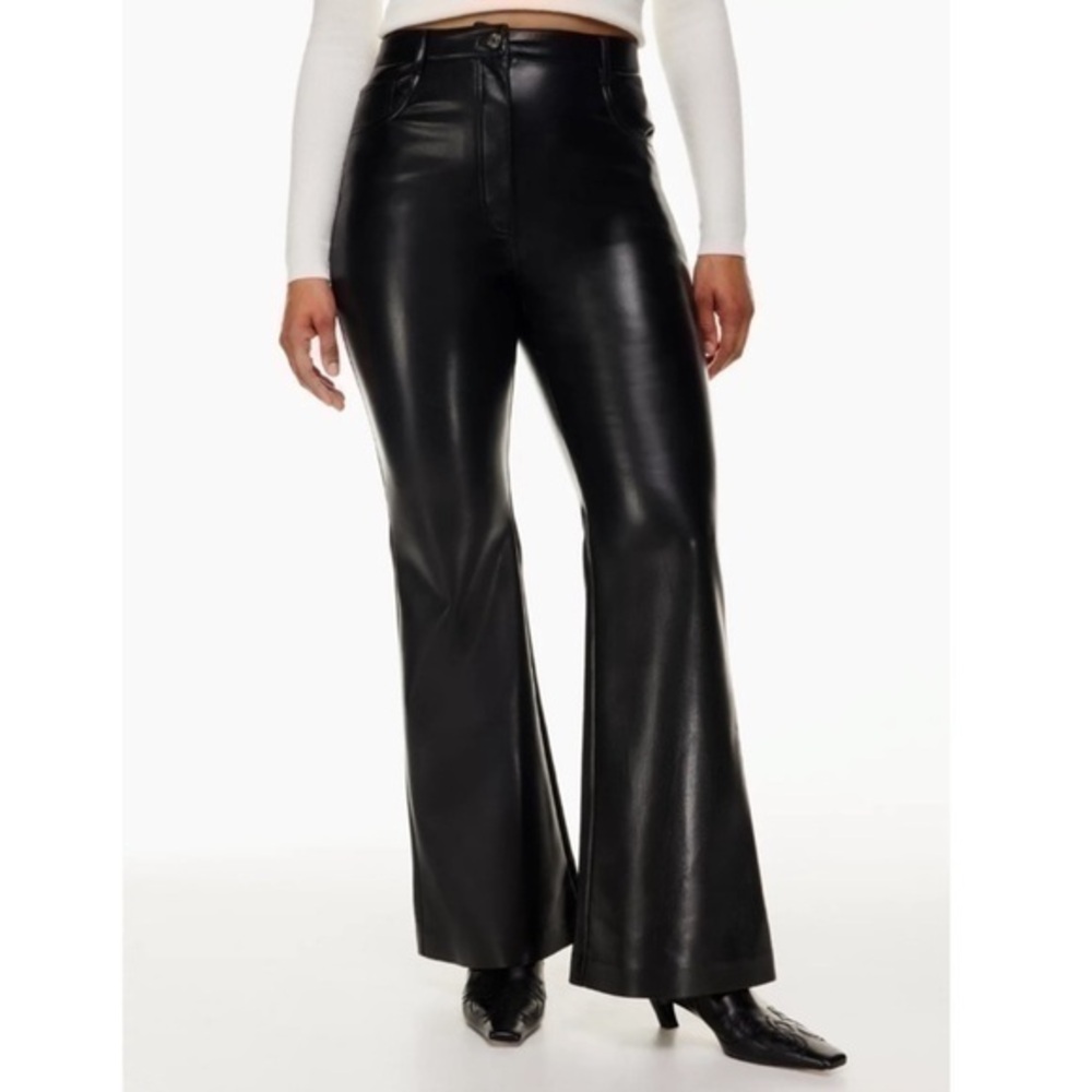 Aritizia Wilfred Beatrix Pant High-waisted flared Vegan Leather pants